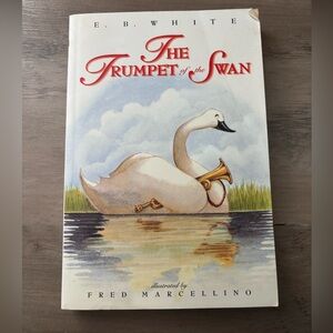 The Trumpet of the Swan by E. B. White - White Cover